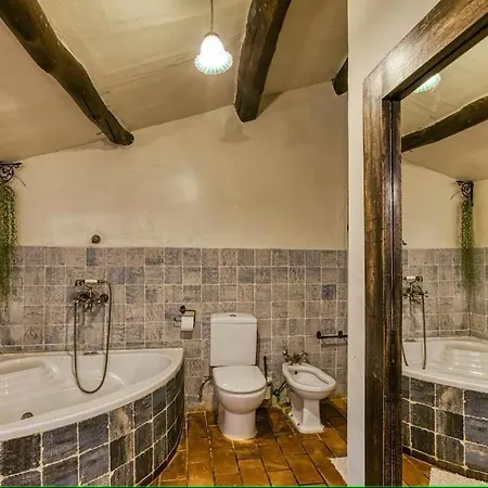 Villa Alojamiento Con Encanto En Cataluna Besalú