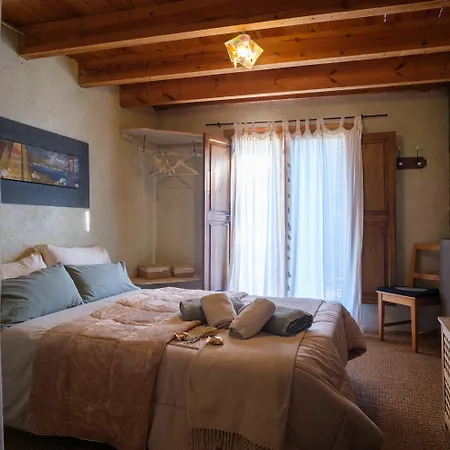 Alojamiento Con Encanto En Cataluna Besalú