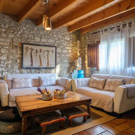 Alojamiento Con Encanto En Cataluna * Besalú