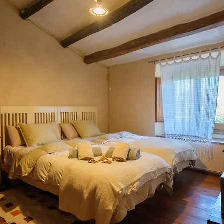 Villa Alojamiento Con Encanto En Cataluna Besalú